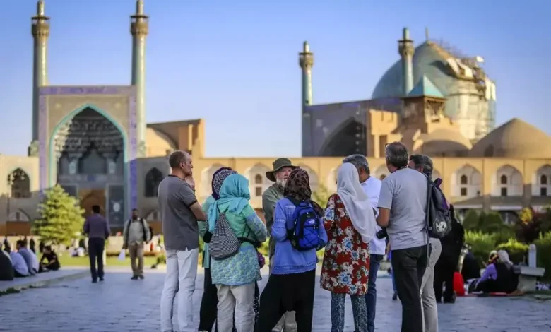 بهترین شهرها برای پیاده‌گردی | تجربه سفر آرام و عمیق